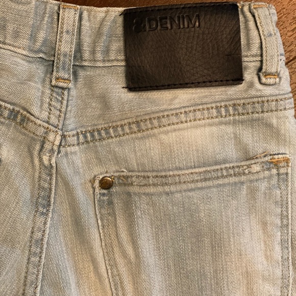 Boys H&M Distressed Short w/Adjustable Waist - Picture 5 of 5